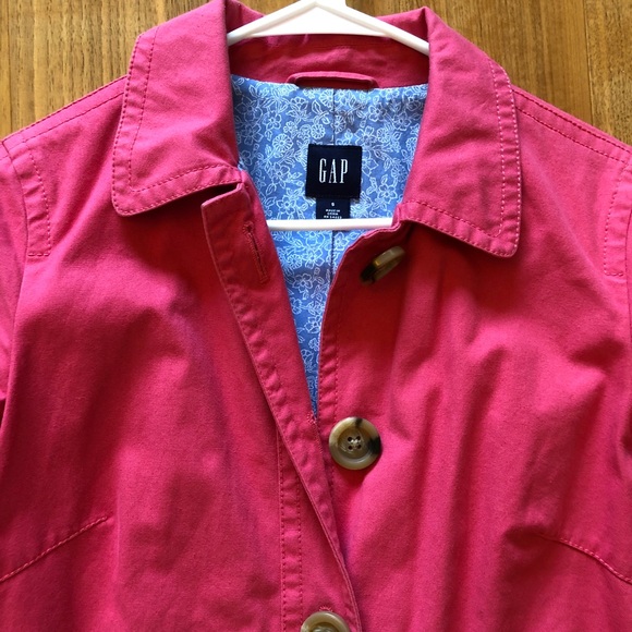 Gap Jacket - Picture 2 of 3